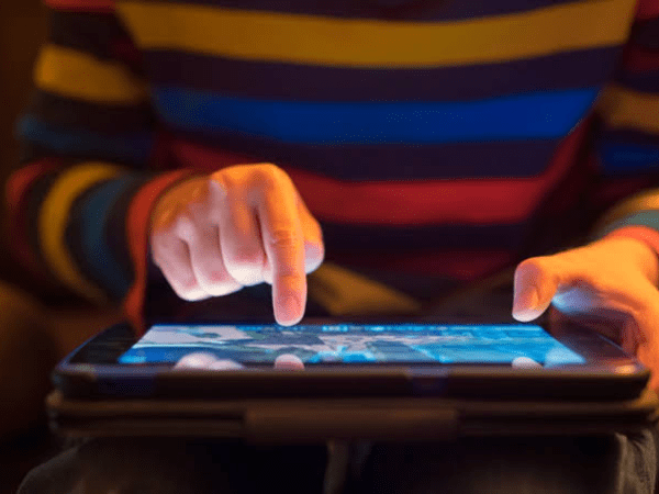 From Screens to Slates: What Norway’s AI Ban Teaches Indian&nbsp;Parents
